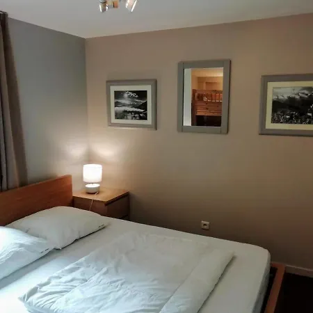 Apartment Hauts Forts 1 *