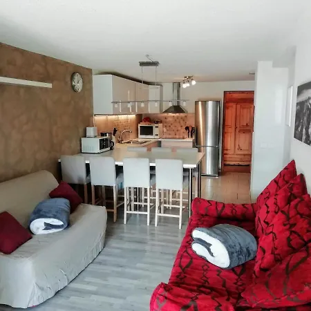 Apartment Hauts Forts 1